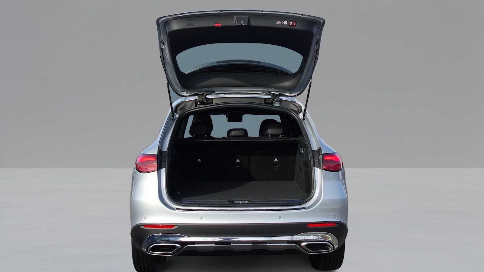 Thumbnail: 2026 Mercedes-Benz GLC - 10
