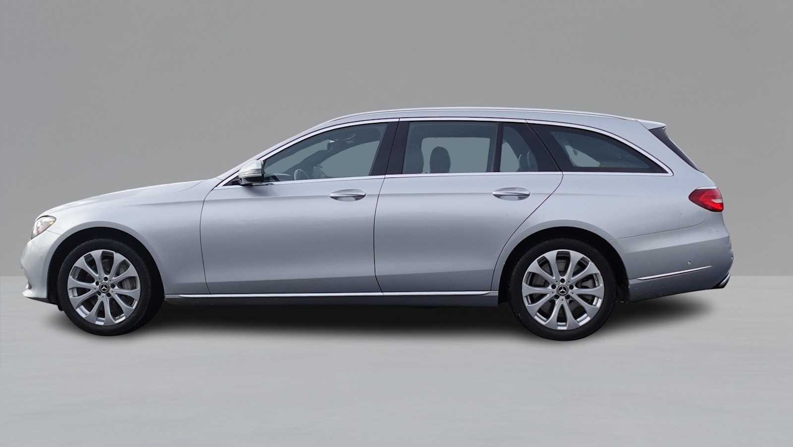 Thumbnail: 2017 Mercedes-Benz E-Class - 8