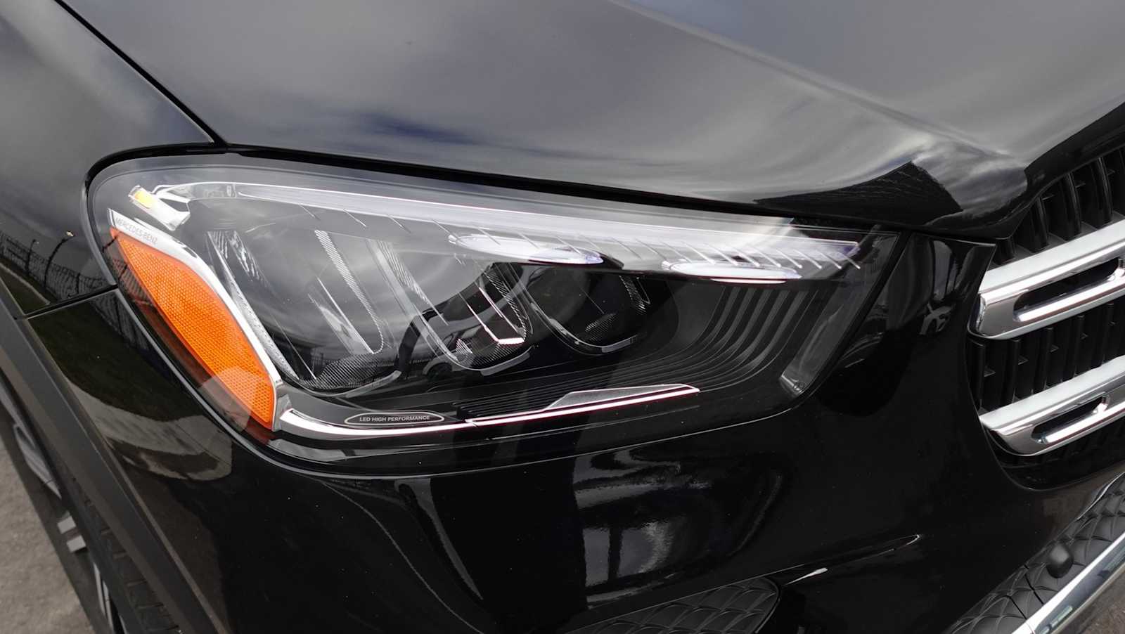 Thumbnail: 2026 Mercedes-Benz GLE - 10