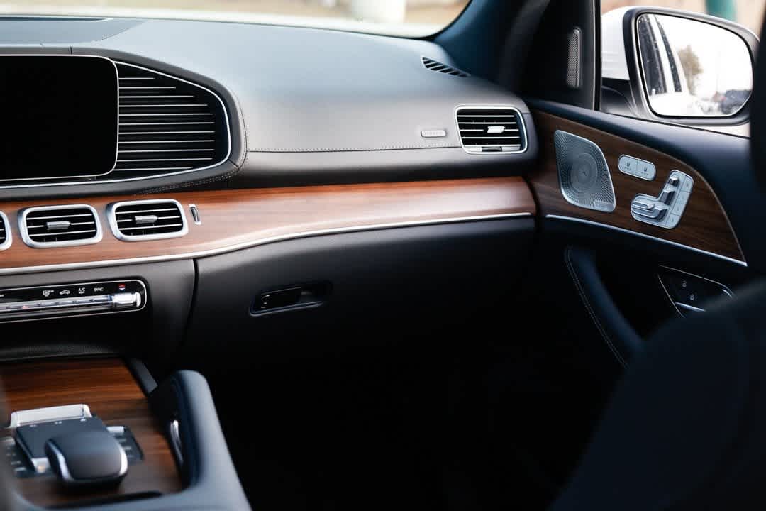 Thumbnail: 2026 Mercedes-Benz GLE - 17