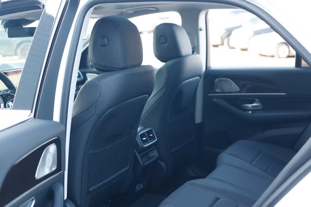 Thumbnail: 2026 Mercedes-Benz GLE - 13