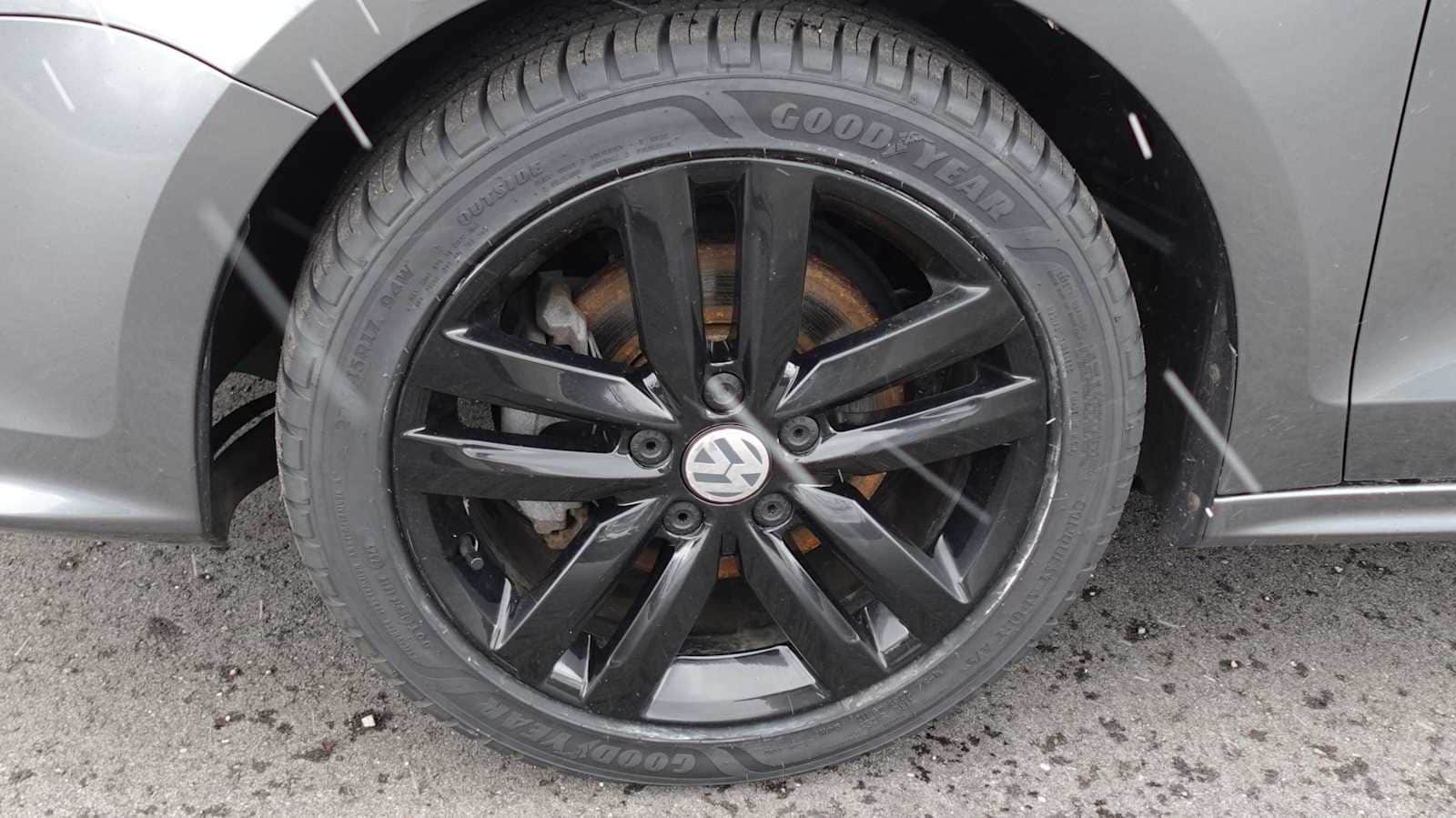 Thumbnail: 2018 Volkswagen Jetta - 11