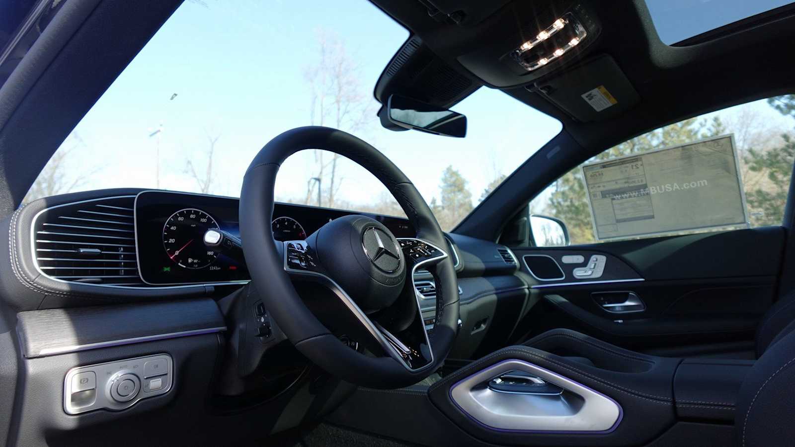 Thumbnail: 2026 Mercedes-Benz GLE - 24