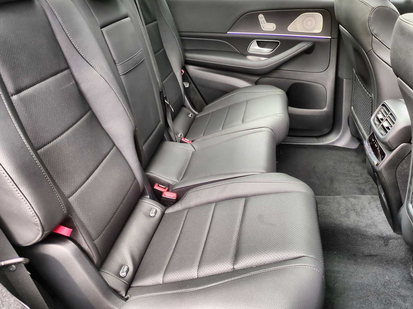 Thumbnail: 2025 Mercedes-Benz GLS - 22