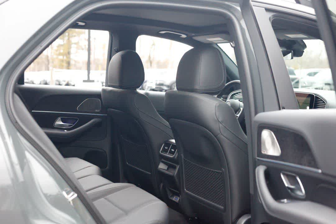 Thumbnail: 2026 Mercedes-Benz GLE - 19