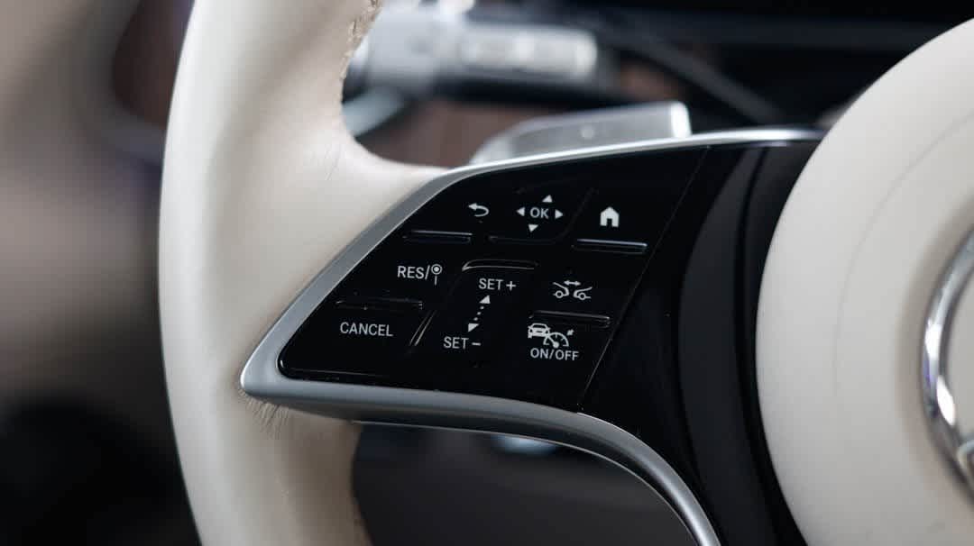 Thumbnail: 2023 Mercedes-Benz EQS - 22