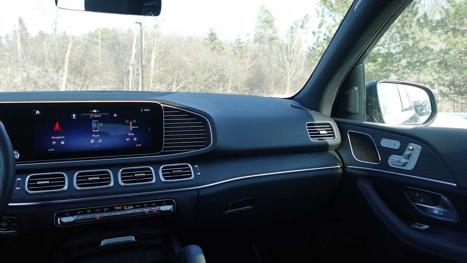 Thumbnail: 2026 Mercedes-Benz GLE - 28