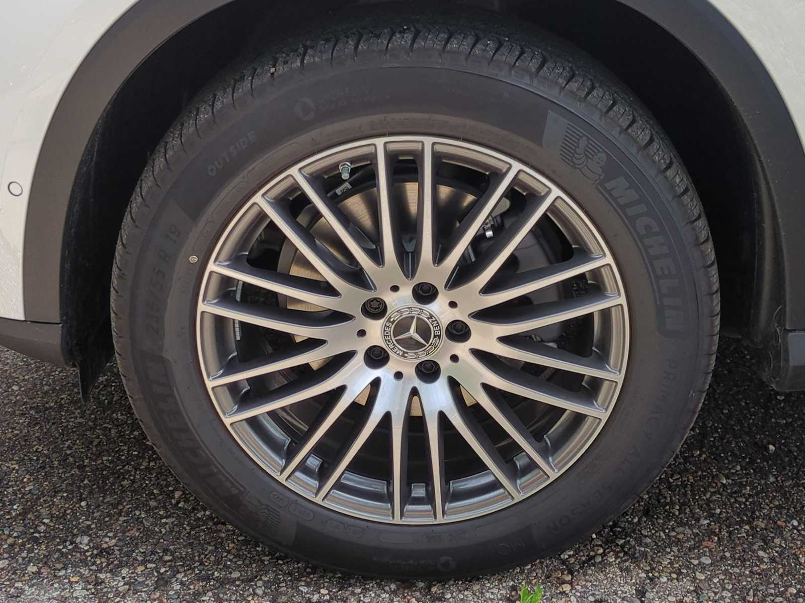 Thumbnail: 2025 Mercedes-Benz GLC - 14