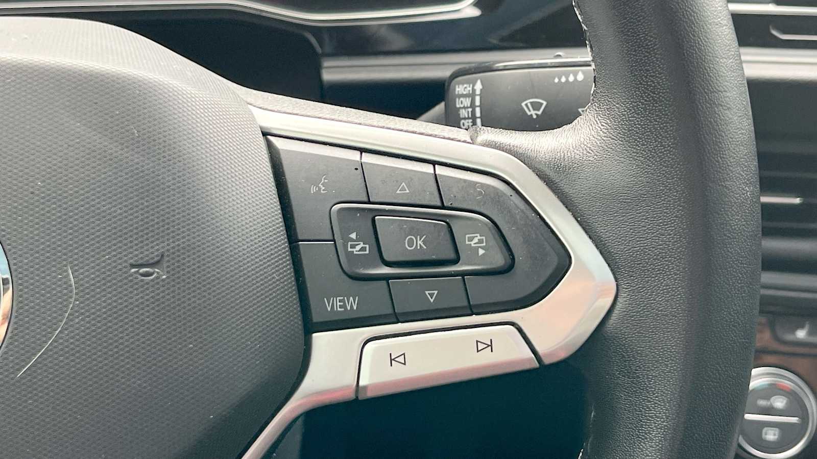 Thumbnail: 2023 Volkswagen Jetta - 39