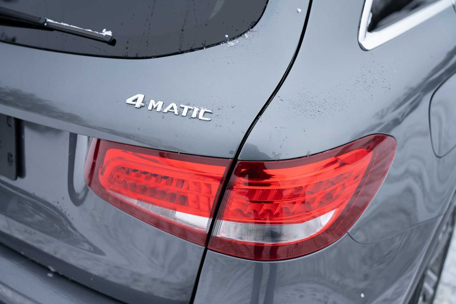 Thumbnail: 2016 Mercedes-Benz GLC - 37