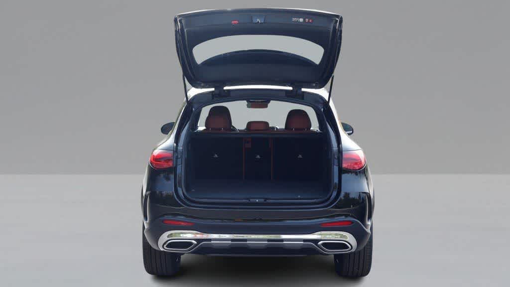 Thumbnail: 2026 Mercedes-Benz GLC - 7