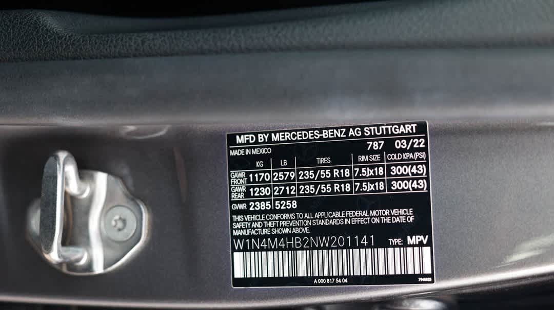 Thumbnail: 2022 Mercedes-Benz GLB - 41