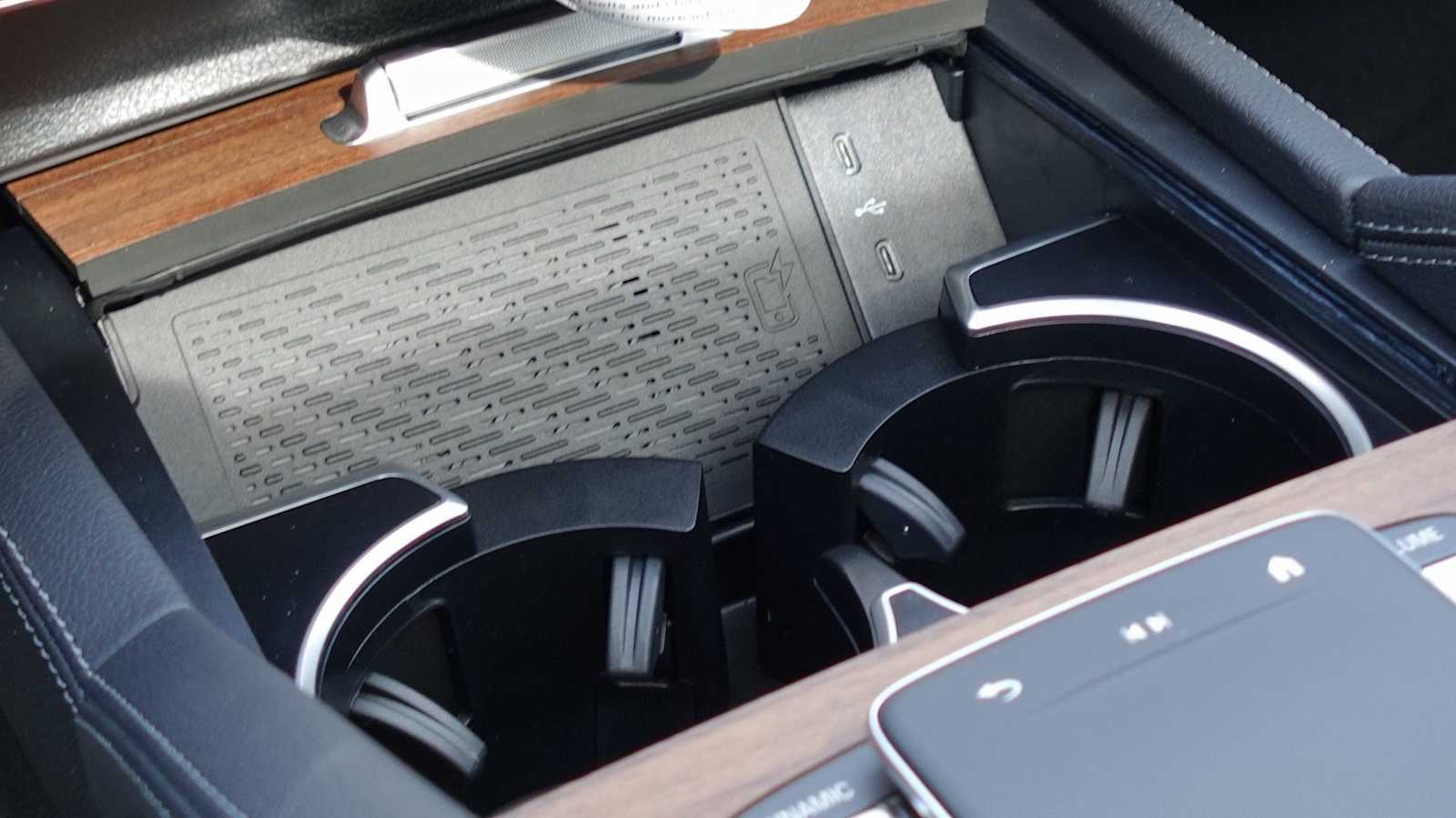 Thumbnail: 2026 Mercedes-Benz GLE - 37