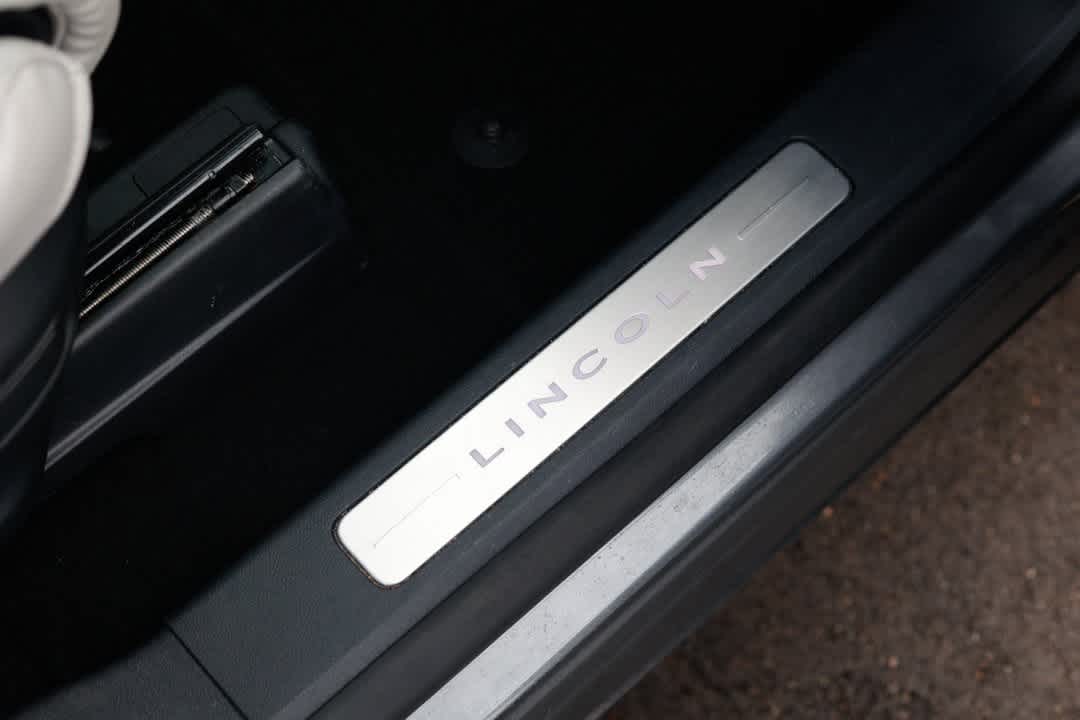 Thumbnail: 2025 Lincoln Aviator - 30