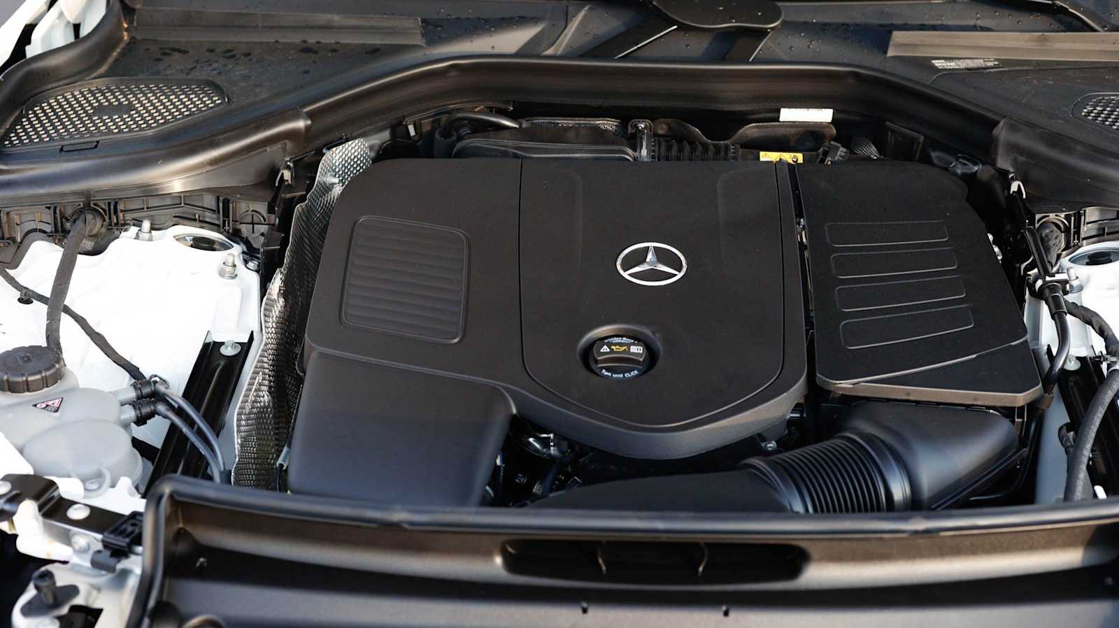 Thumbnail: 2026 Mercedes-Benz GLC - 33