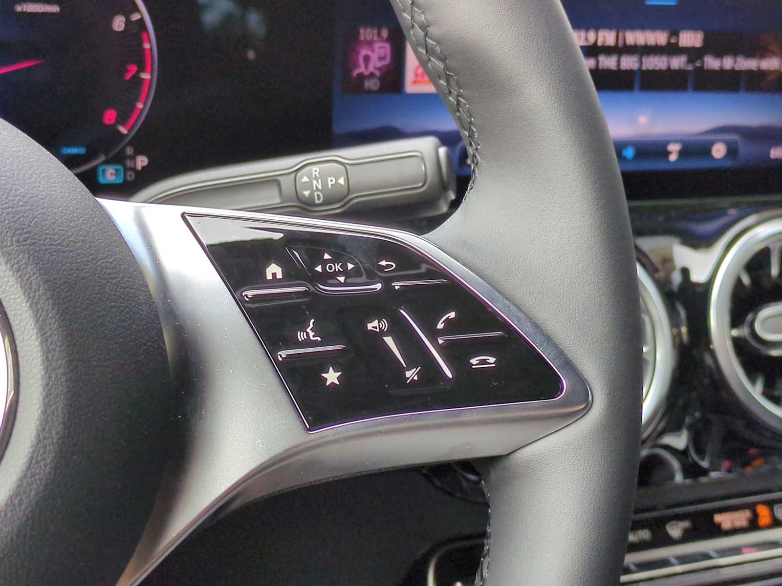 Thumbnail: 2025 Mercedes-Benz GLA - 25