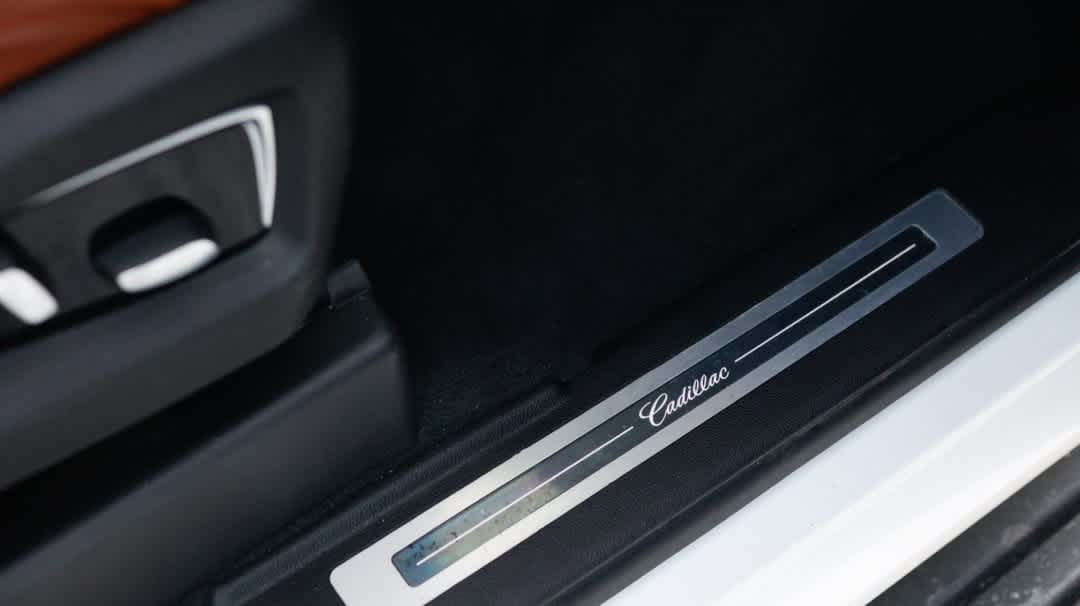 Thumbnail: 2016 Cadillac Escalade - 38