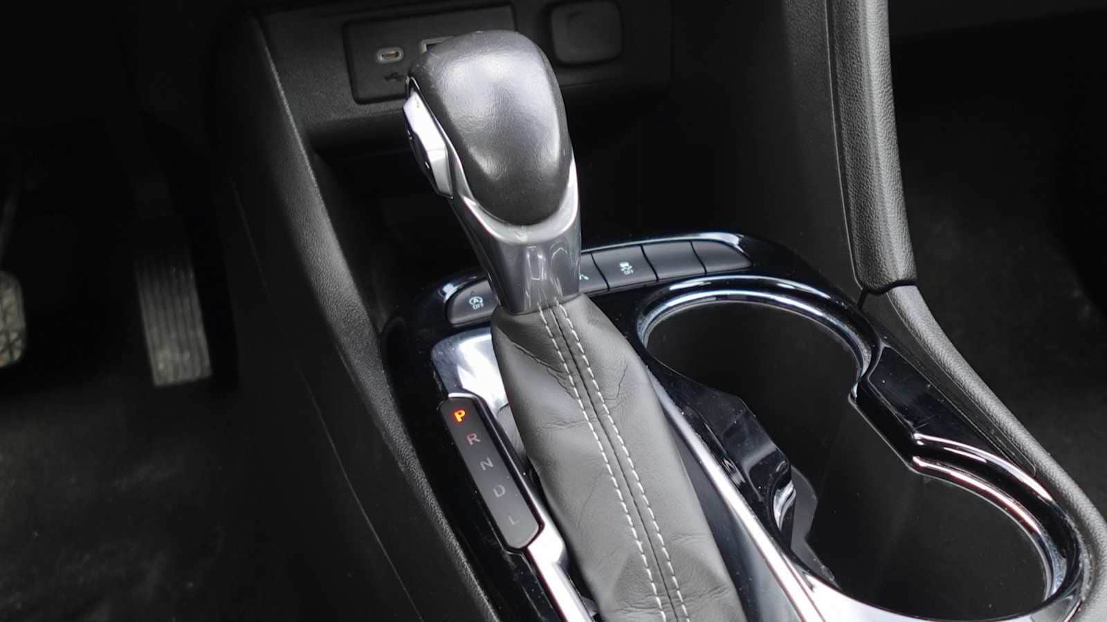 Thumbnail: 2020 Buick Encore GX - 33