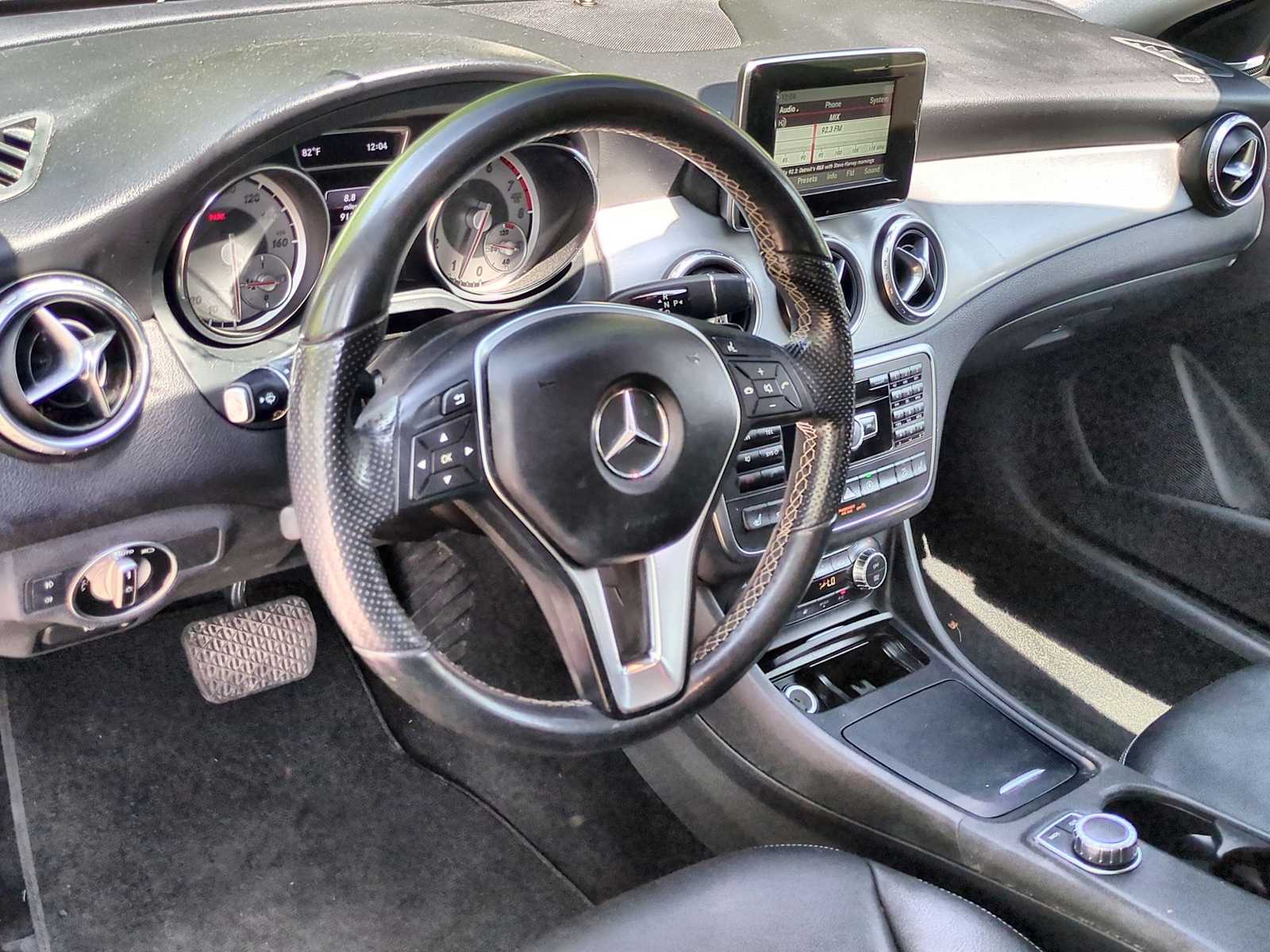 Thumbnail: 2015 Mercedes-Benz GLA - 10