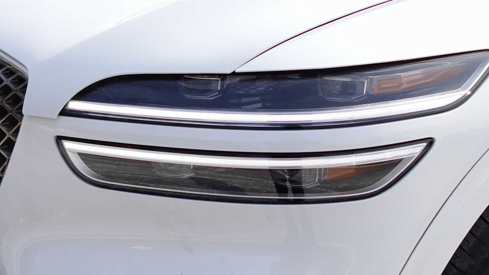 Thumbnail: 2025 Genesis GV70 - 17