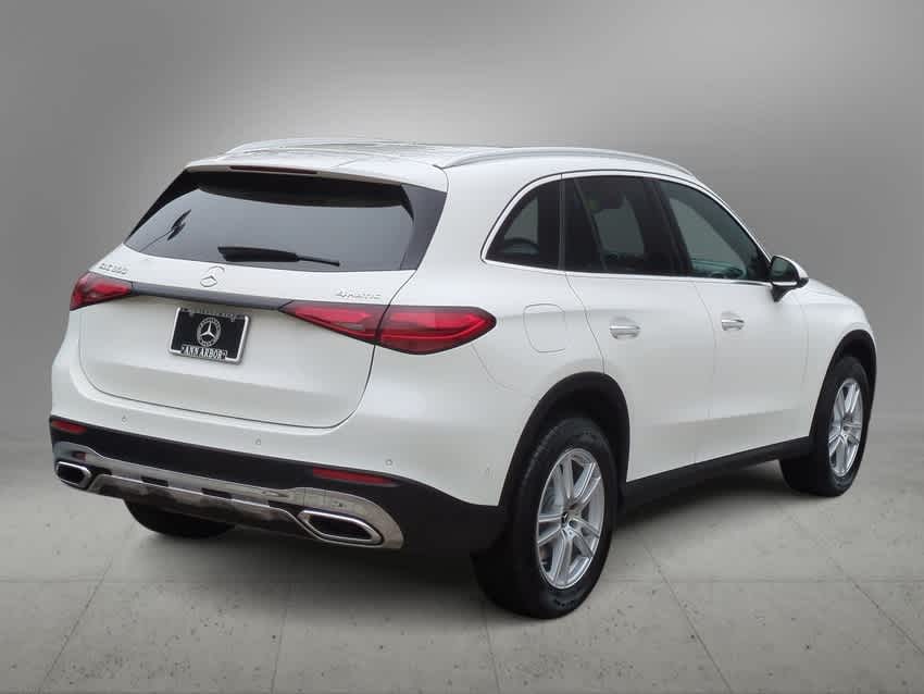 Thumbnail: 2025 Mercedes-Benz GLC - 8