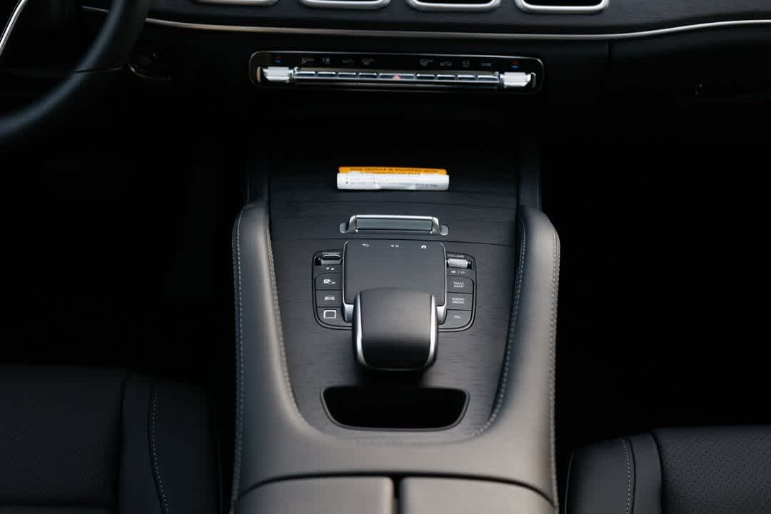 Thumbnail: 2026 Mercedes-Benz GLE - 29