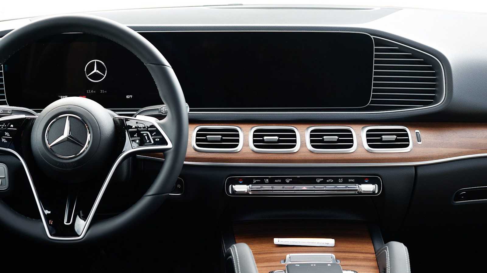 Thumbnail: 2026 Mercedes-Benz GLE - 13