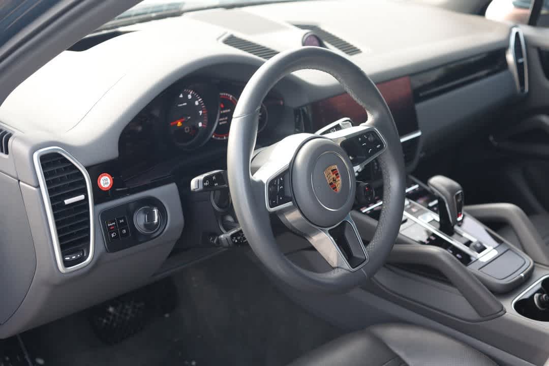 Thumbnail: 2020 Porsche Cayenne - 9