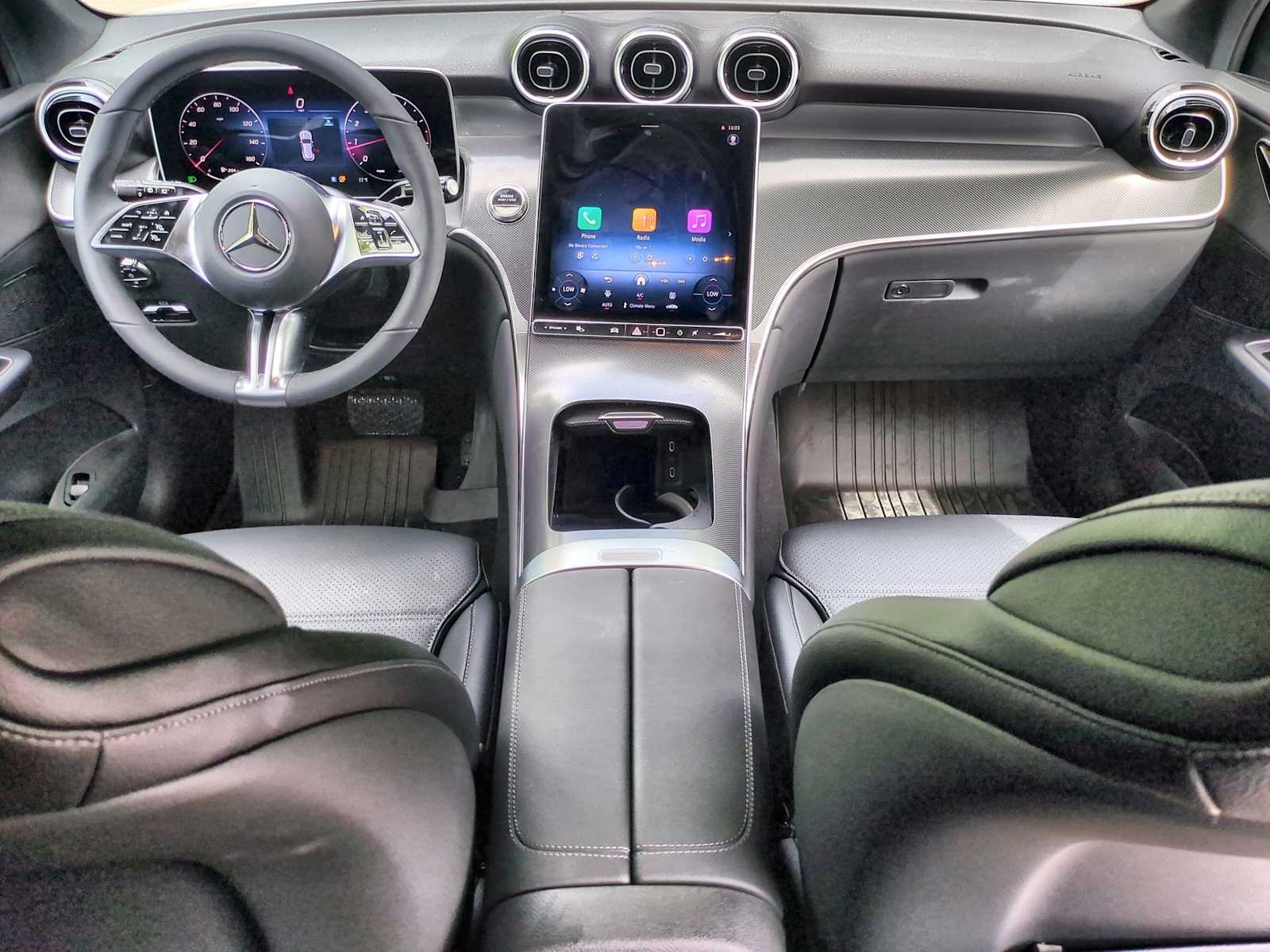 Thumbnail: 2025 Mercedes-Benz GLC - 16