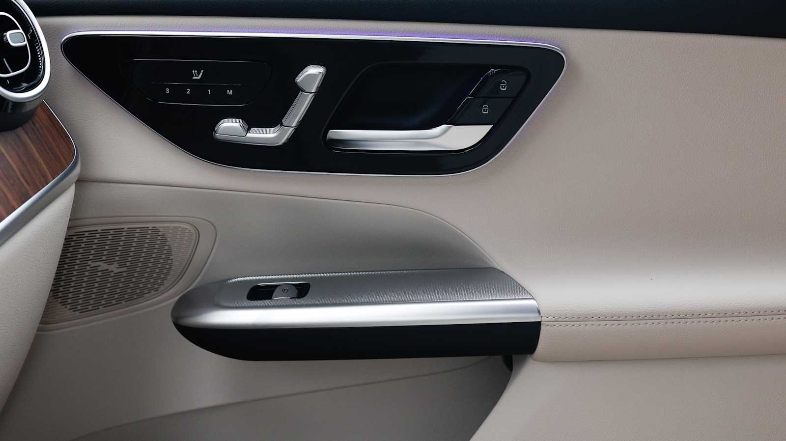 Thumbnail: 2026 Mercedes-Benz GLC - 30