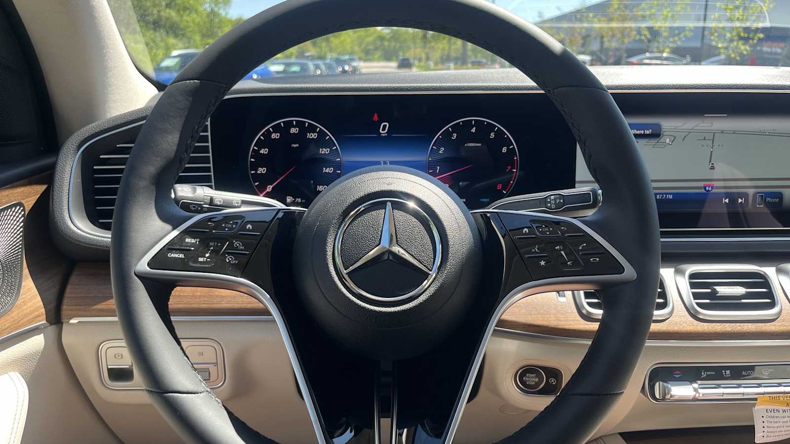 Thumbnail: 2026 Mercedes-Benz GLE - 40