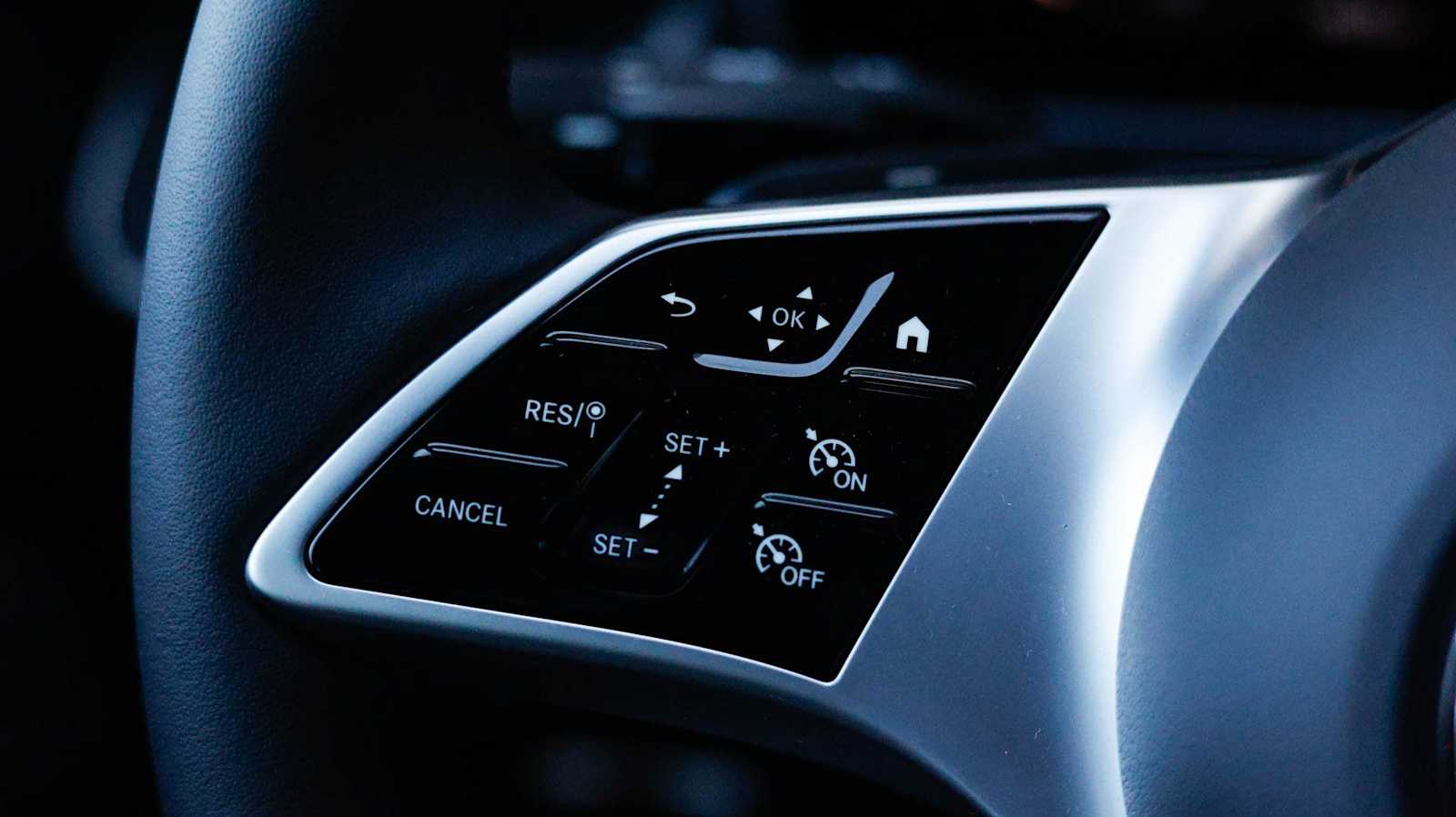 Thumbnail: 2026 Mercedes-Benz C-Class - 22