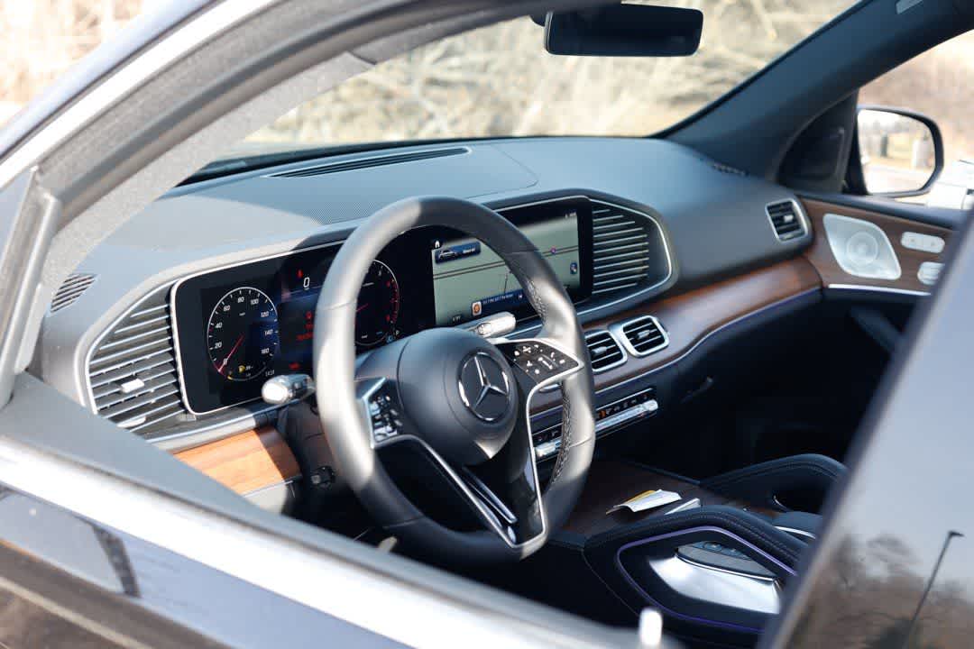 Thumbnail: 2026 Mercedes-Benz GLE - 14