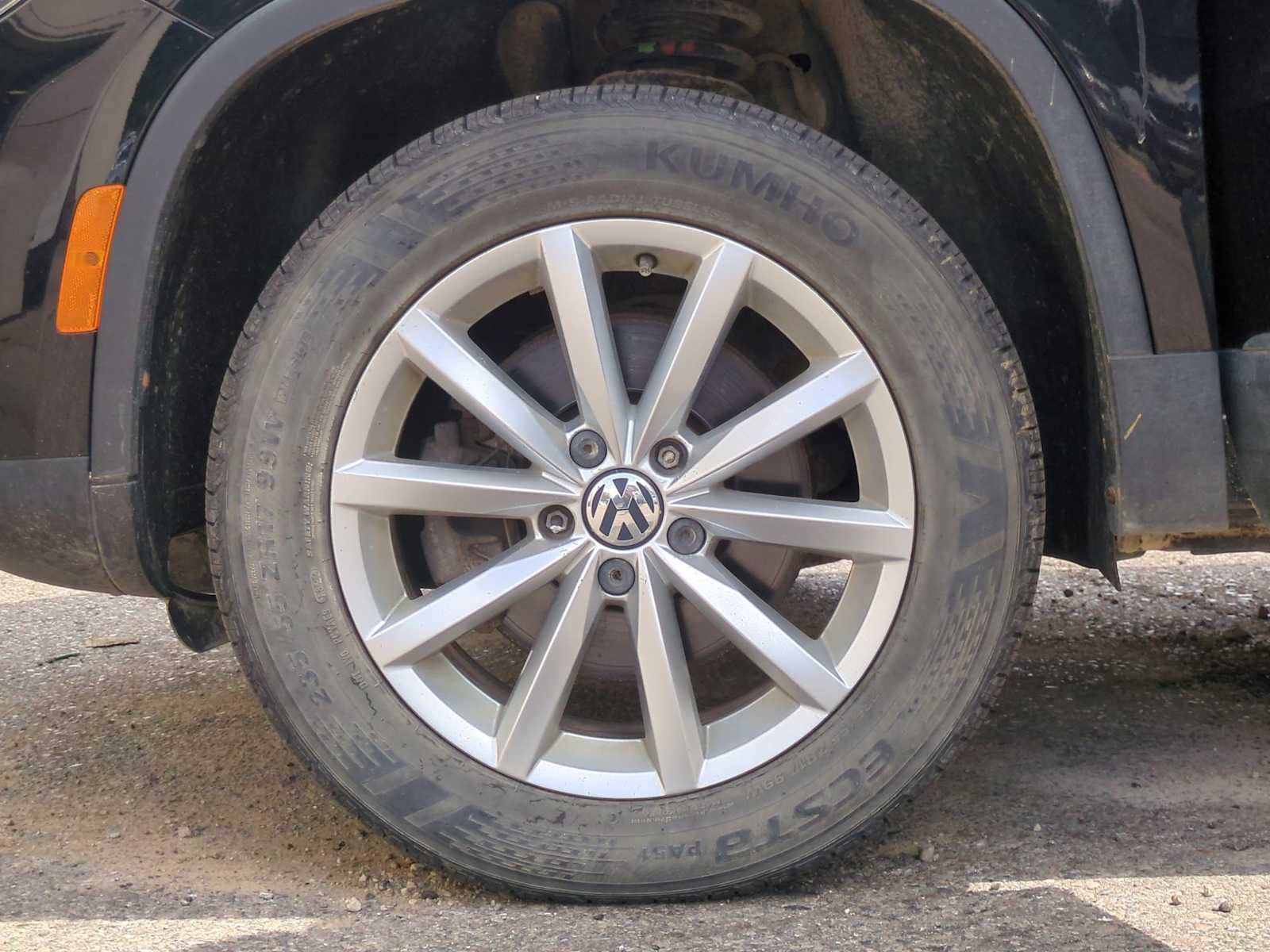 Thumbnail: 2017 Volkswagen Tiguan - 14