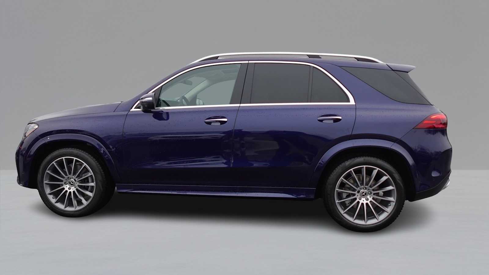 Thumbnail: 2026 Mercedes-Benz GLE - 8