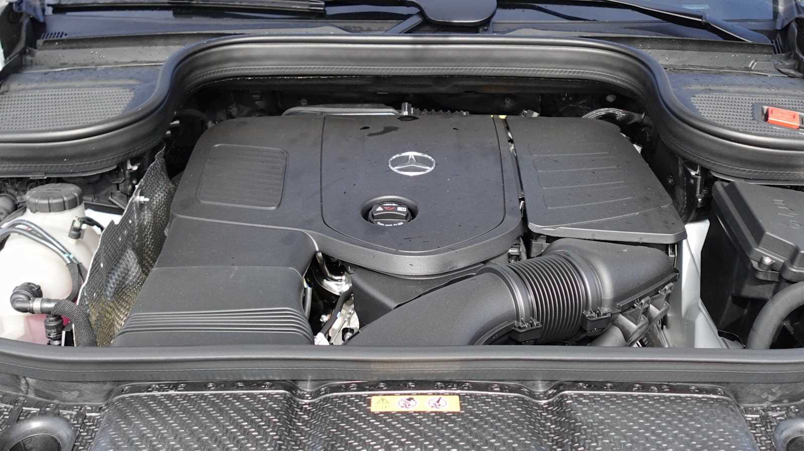 Thumbnail: 2026 Mercedes-Benz GLE - 13