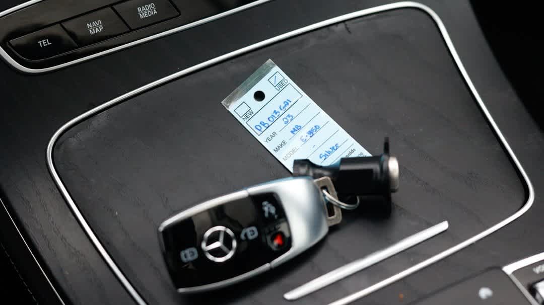 Thumbnail: 2023 Mercedes-Benz E-Class - 43