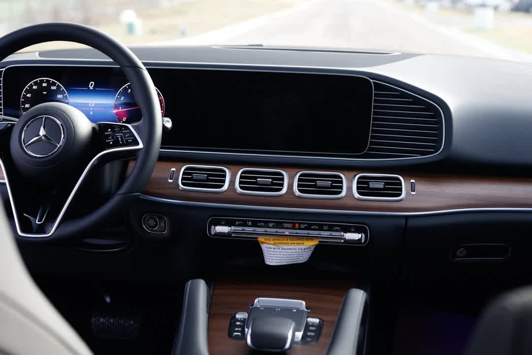 Thumbnail: 2026 Mercedes-Benz GLE - 19