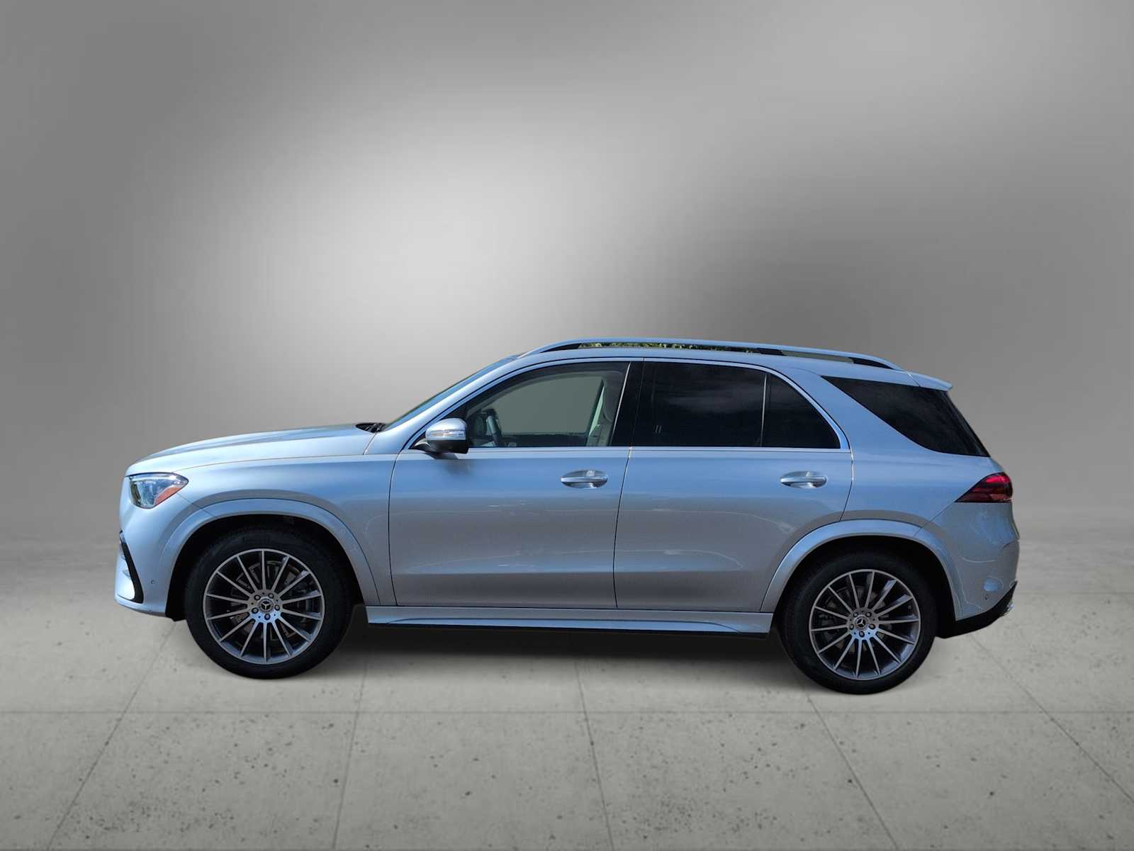 Thumbnail: 2026 Mercedes-Benz GLE - 5