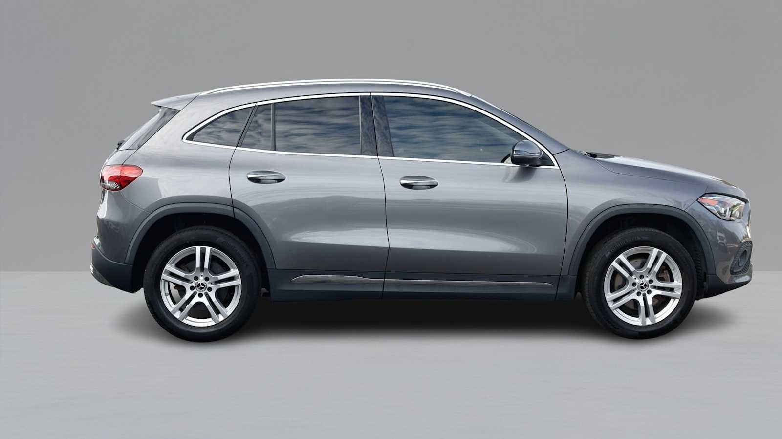 Thumbnail: 2022 Mercedes-Benz GLA - 4