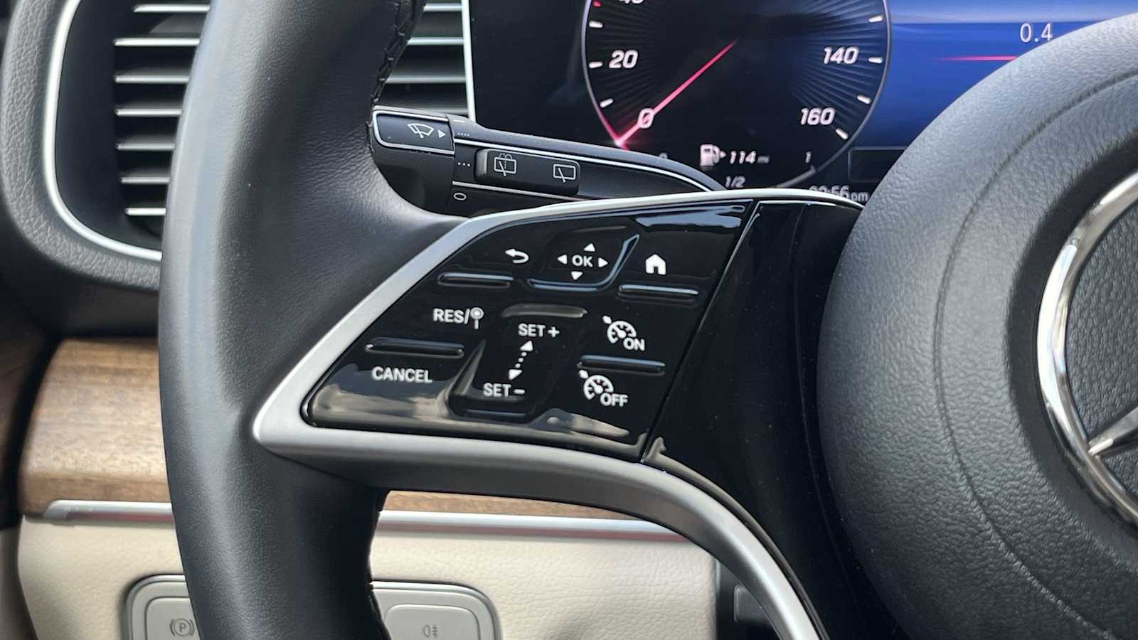 Thumbnail: 2024 Mercedes-Benz GLE - 39