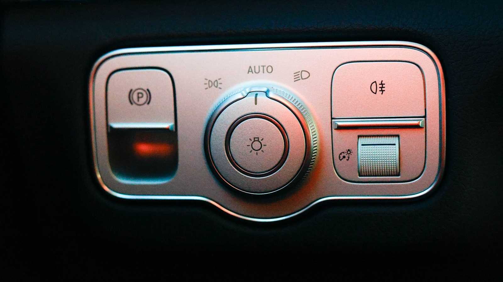 Thumbnail: 2026 Mercedes-Benz GLE - 24