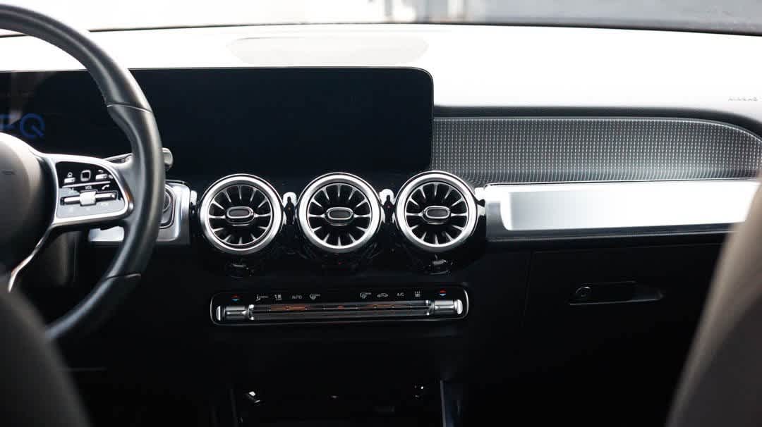 Thumbnail: 2023 Mercedes-Benz EQB - 30