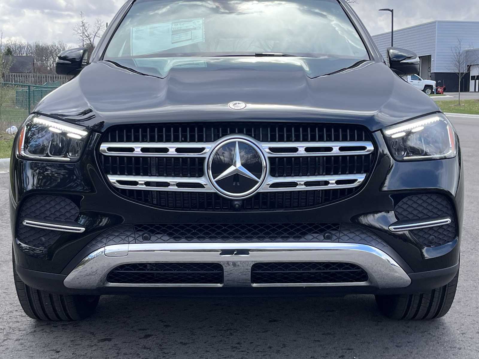 Thumbnail: 2026 Mercedes-Benz GLE - 22