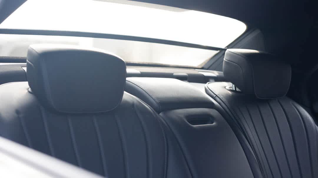 Thumbnail: 2023 Mercedes-Benz S-Class - 23