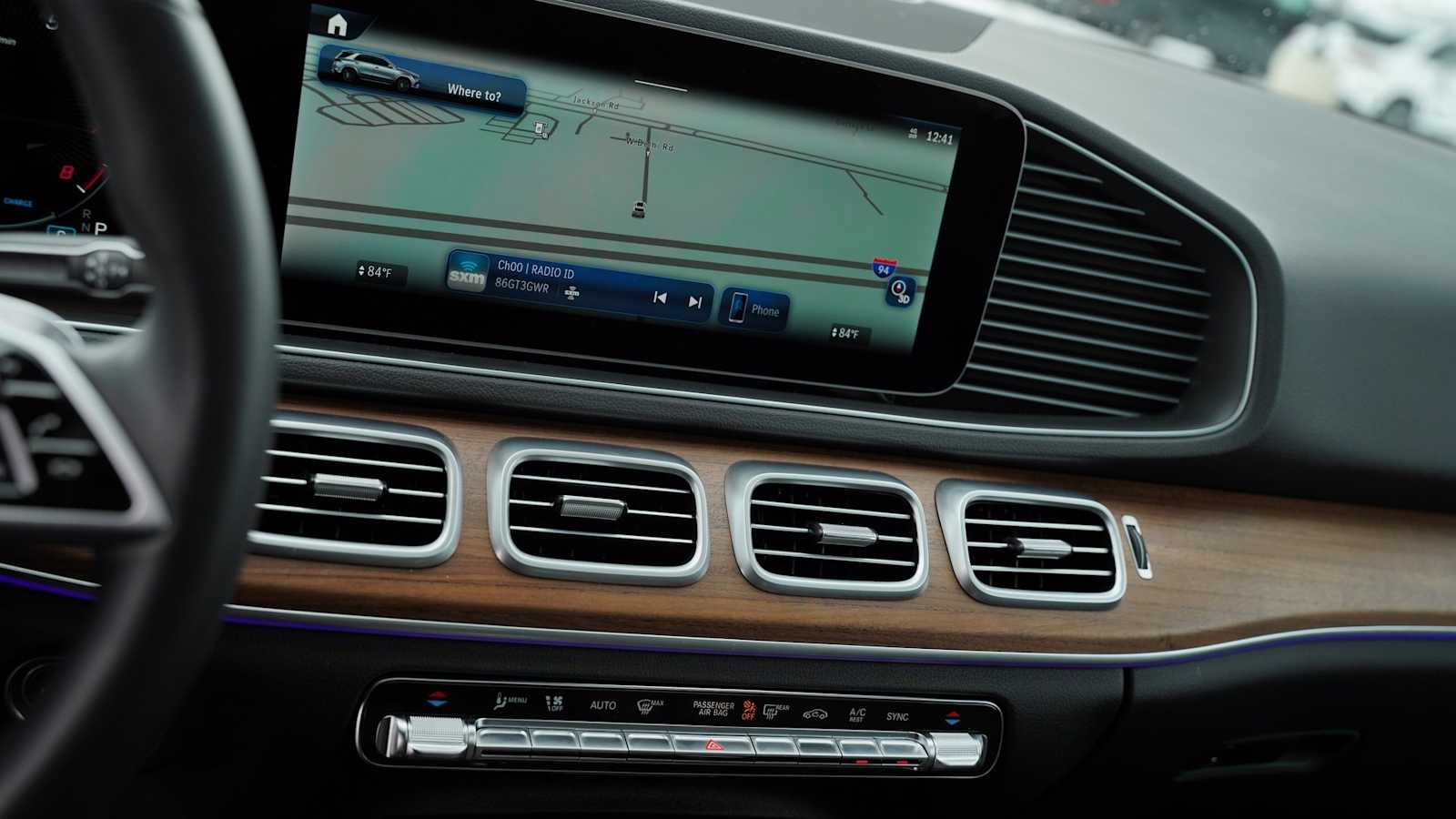 Thumbnail: 2026 Mercedes-Benz GLE - 20