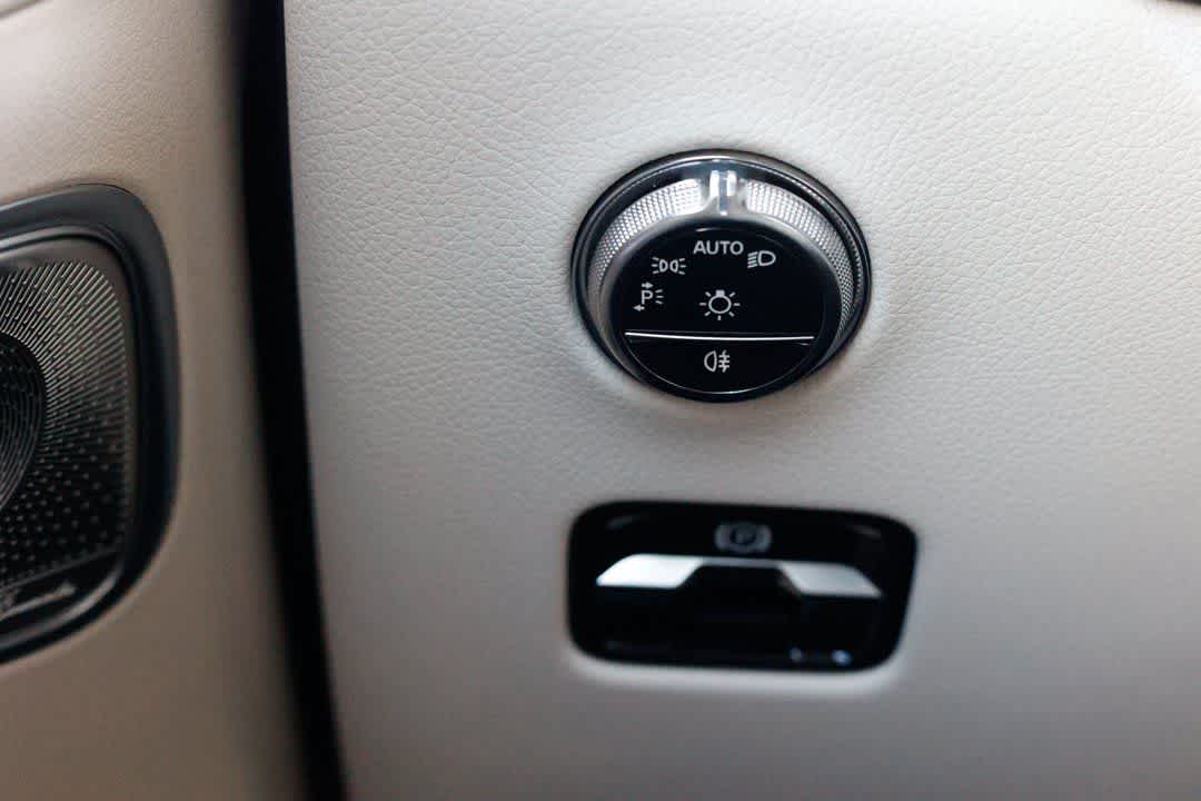 Thumbnail: 2026 Mercedes-Benz GLC - 19