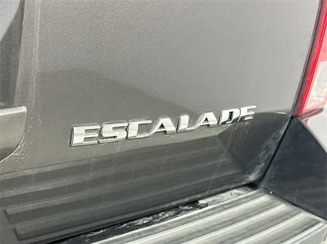 Thumbnail: 2011 Cadillac Escalade - 15