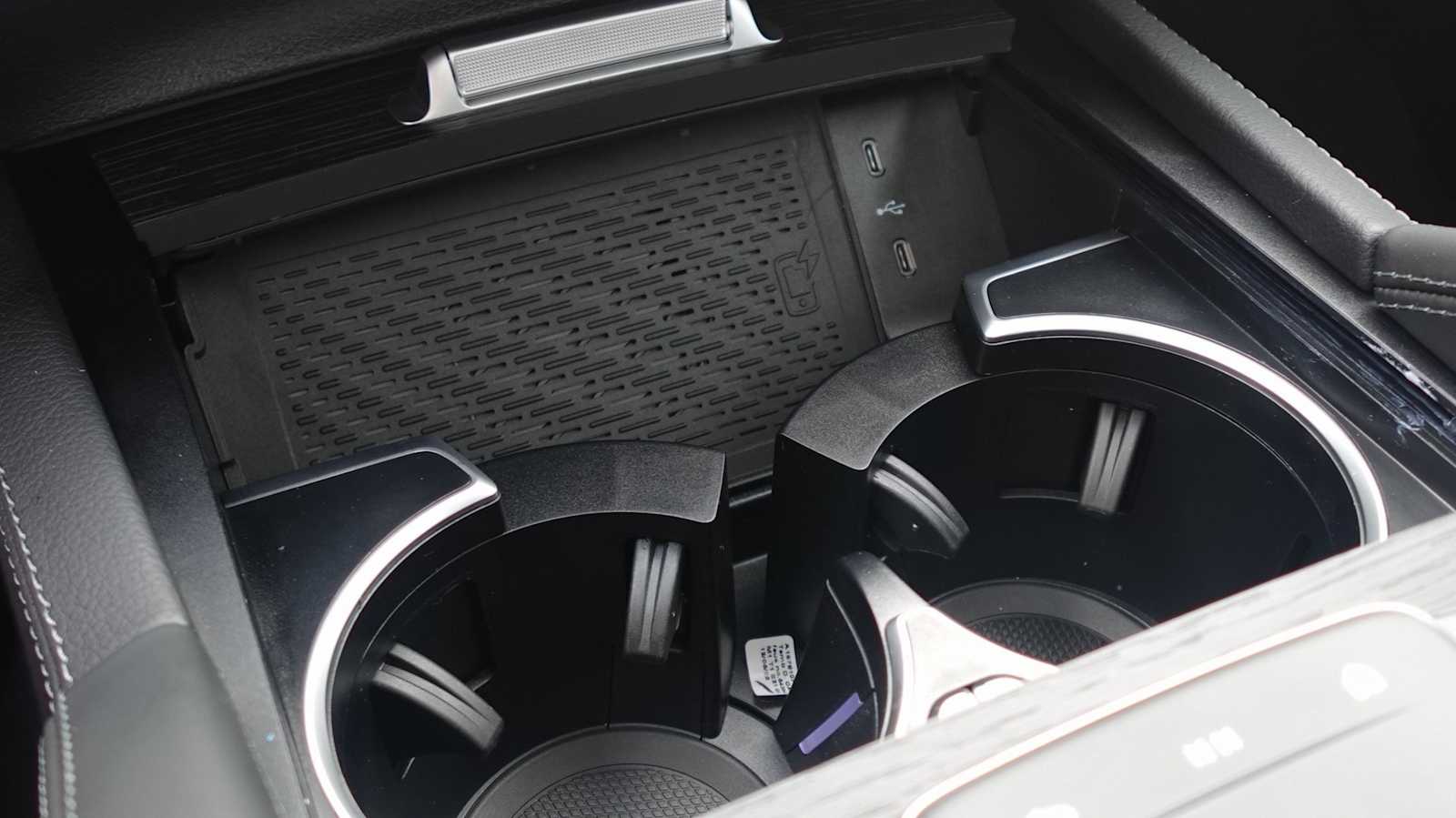 Thumbnail: 2026 Mercedes-Benz GLE - 44