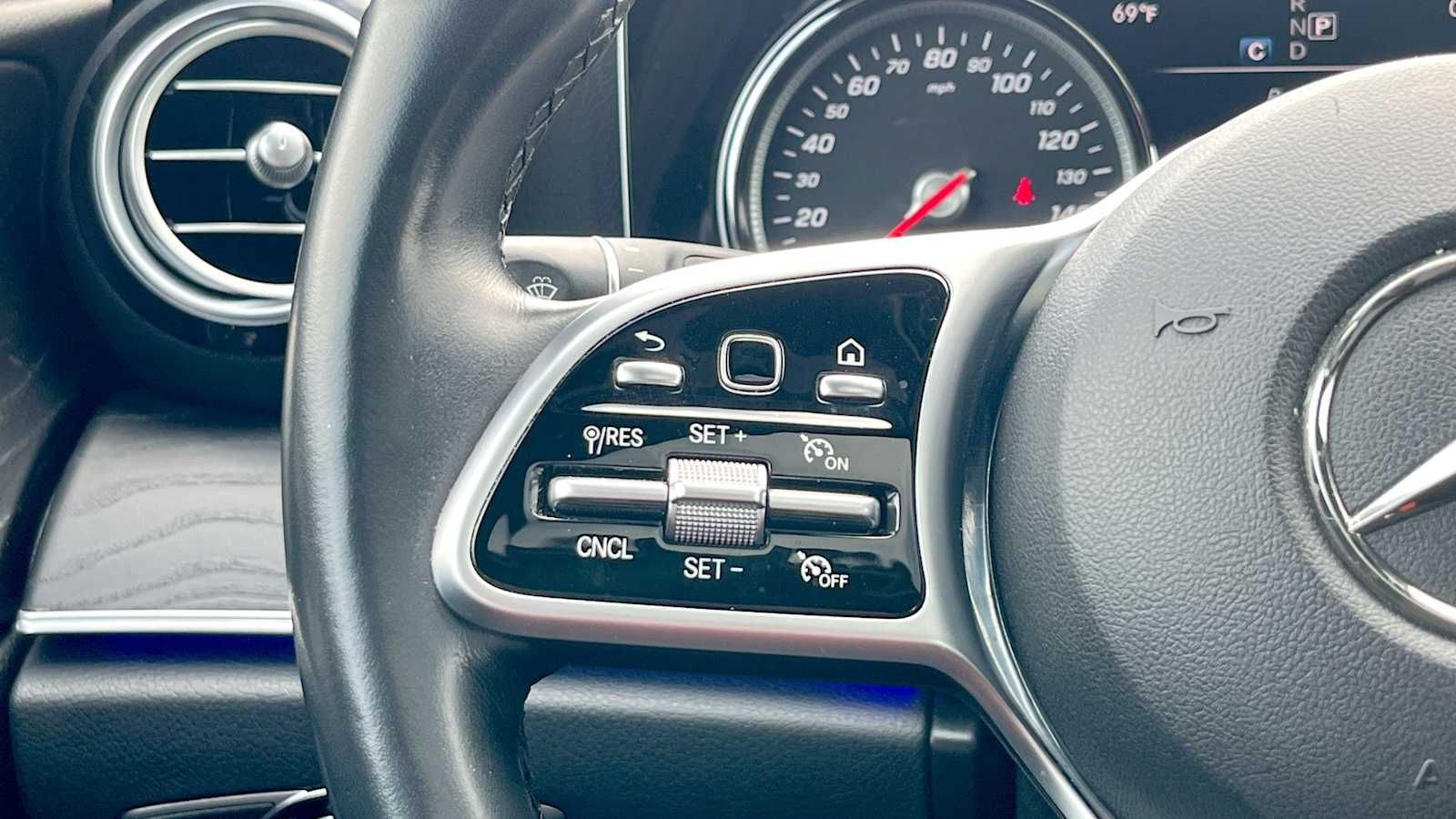 Thumbnail: 2019 Mercedes-Benz E-Class - 39